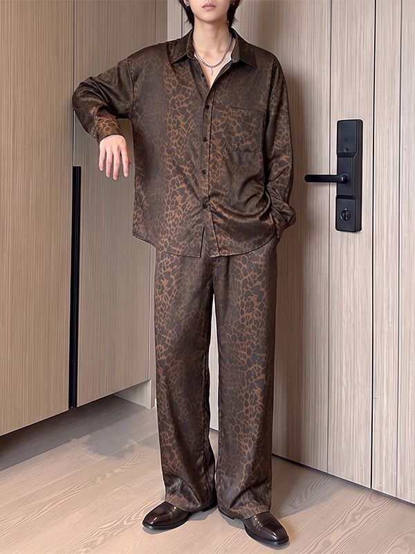 Men's Retro Resort Leopard Print Satin Two Pieces Outfit SKUL80355
