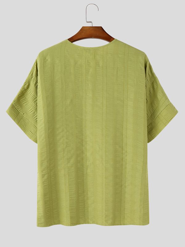 Men's Minimalist Textured Crinkle Henley Collar Short Sleeve T-Shirt SKUL76556