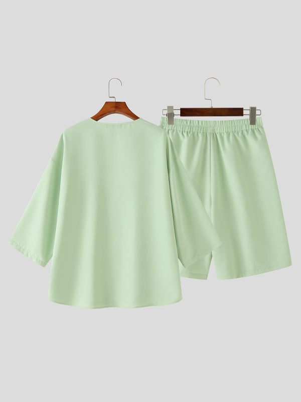 Men's Minimalist Casual V-Notch Neck Drop Shoulder Two Pieces Outfit SKUL68359