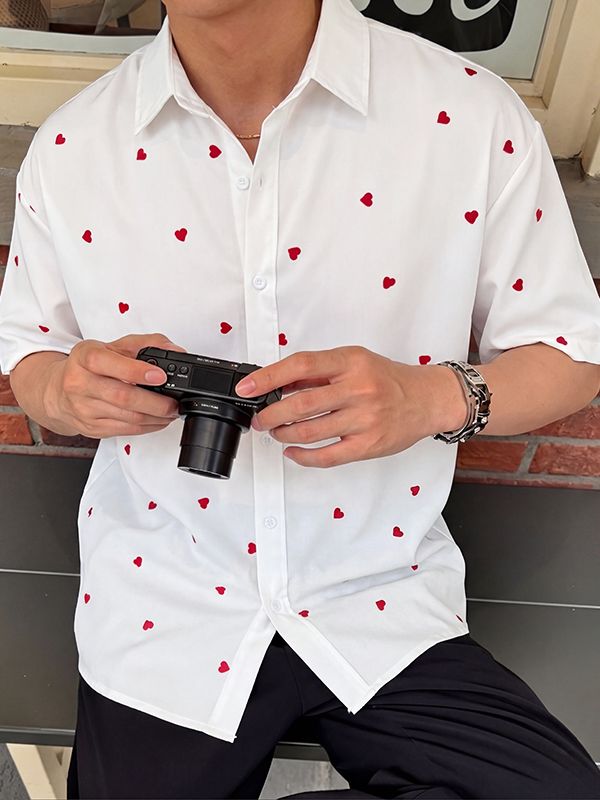 Men's All-Over Mini Heart Print Casual Cuban Collar Short Sleeve Shirt SKUL66955